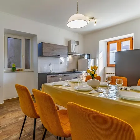 Big With Free Parking Appartamento *