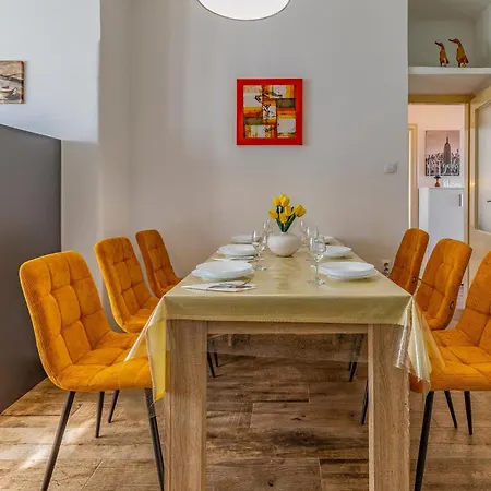 Big With Free Parking Appartamento Pola