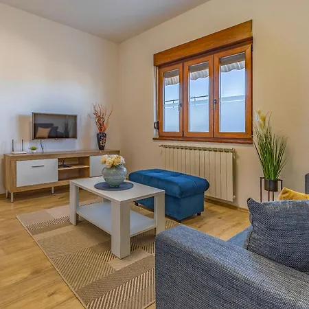 Big With Free Parking Appartamento *