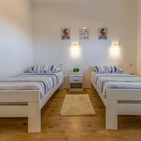 Appartamento Big With Free Parking Pola