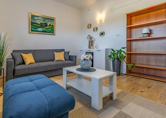 Big With Free Parking 아파트 *